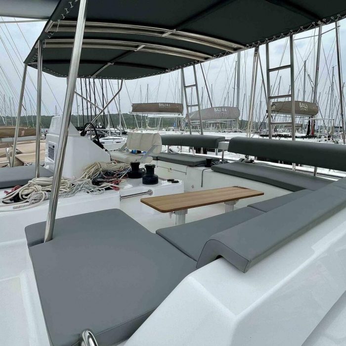 Nirvana | Dufour Catamaran 48 photo 11