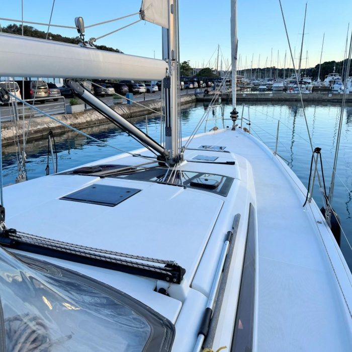 Levan | Dufour 430 photo 4