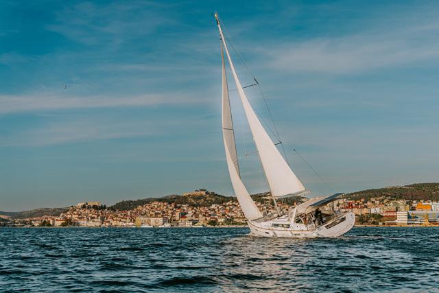 Theia | Oceanis 45 photo 5