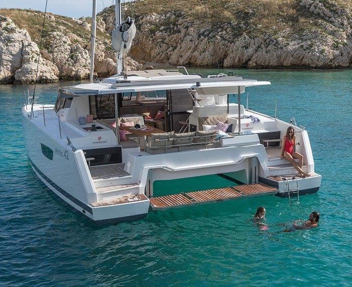 Pleasant Arbour | Fountaine Pajot Astrea 42 photo 5