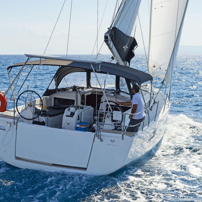 Mike Charlie | Sun Odyssey 440 photo 2