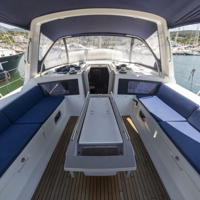 Anthea - Solar Panel | Oceanis 48 photo 5