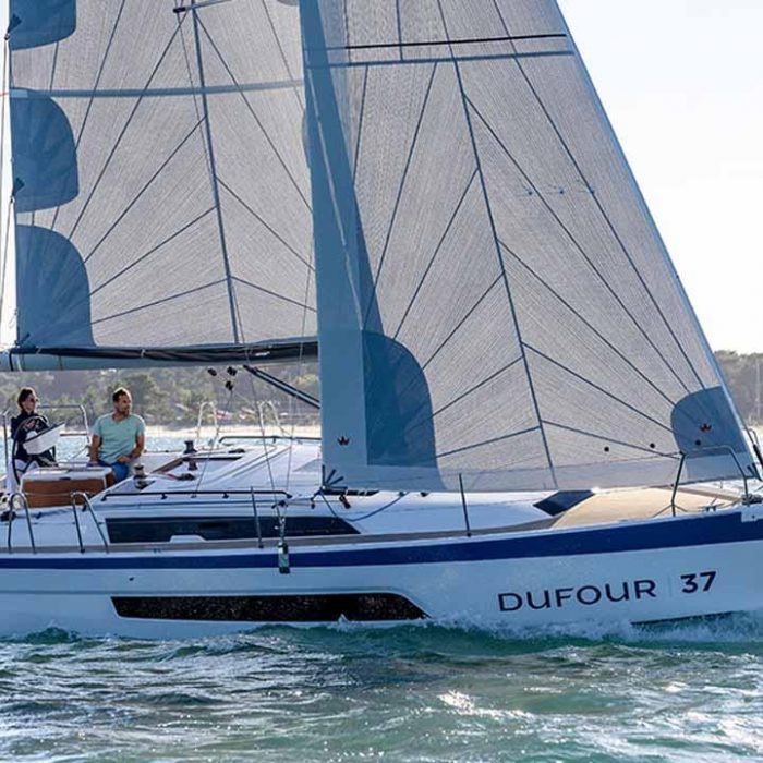 Pictor | Dufour 37 photo 2