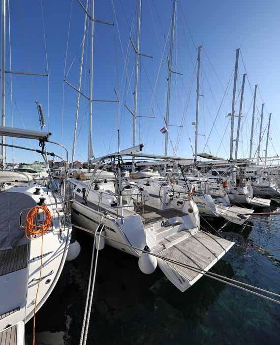 Challi | Bavaria Cruiser 46 photo 8