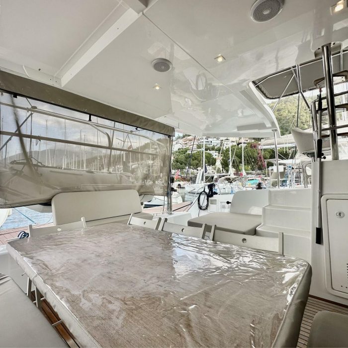 Sail Arcturus | Lagoon 42 photo 7