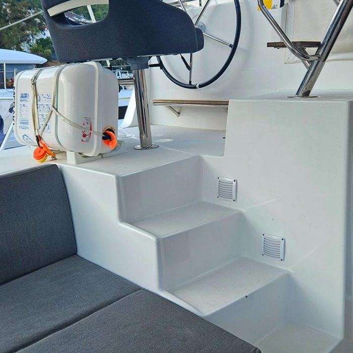Meraki | Lagoon 42 photo 12