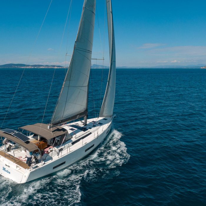 Medea - Water maker, Solar Panel | Dufour 530 photo 2