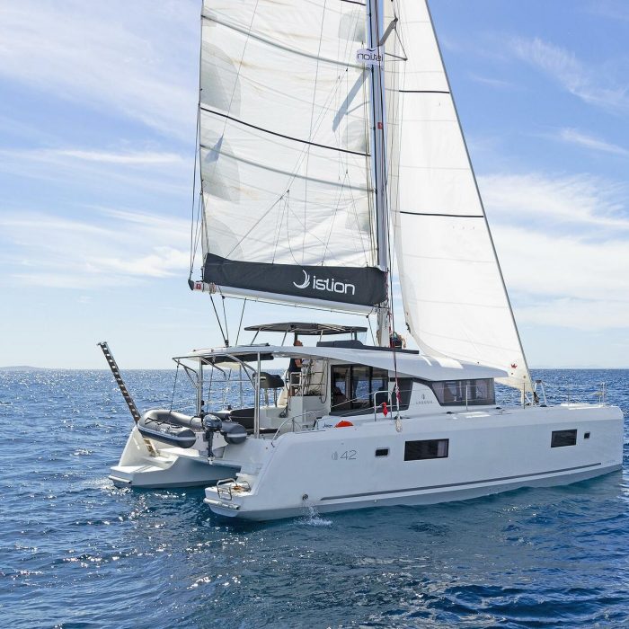Dream Waters | Lagoon 42 photo 1