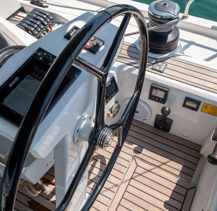 LFK-51.1 | Oceanis 51.1 photo 3