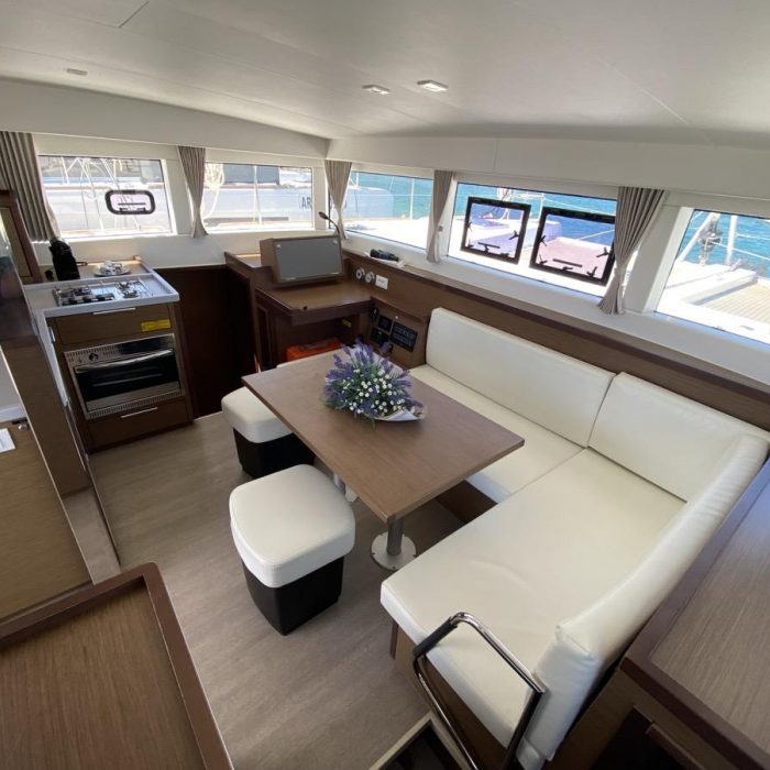 Aquila (WM, Inverter) | Lagoon 40 photo 12