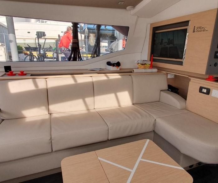Princess | Fountaine Pajot Aura 51 photo 12
