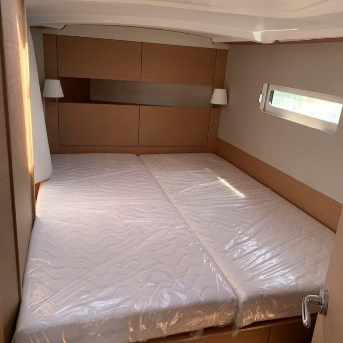 Bella | Sun Odyssey 410 photo 16