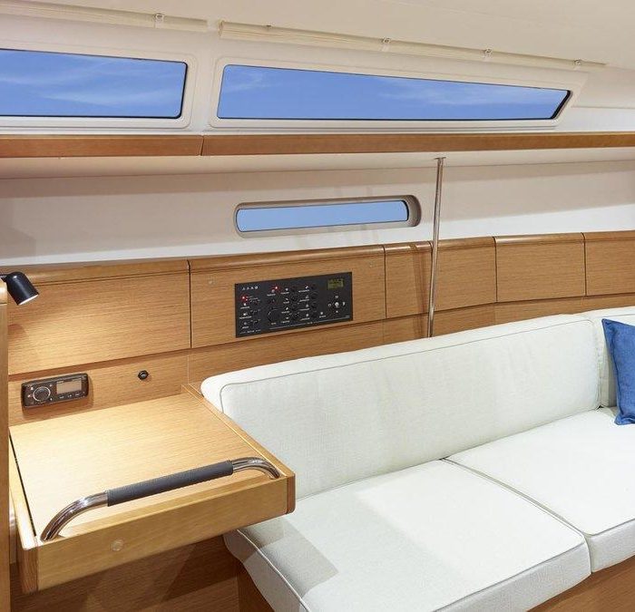 Sunsail 38 Classic | Sun Odyssey 389 photo 3