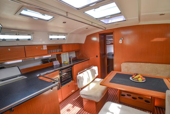 Santa Maria | Bavaria Cruiser 45 photo 16