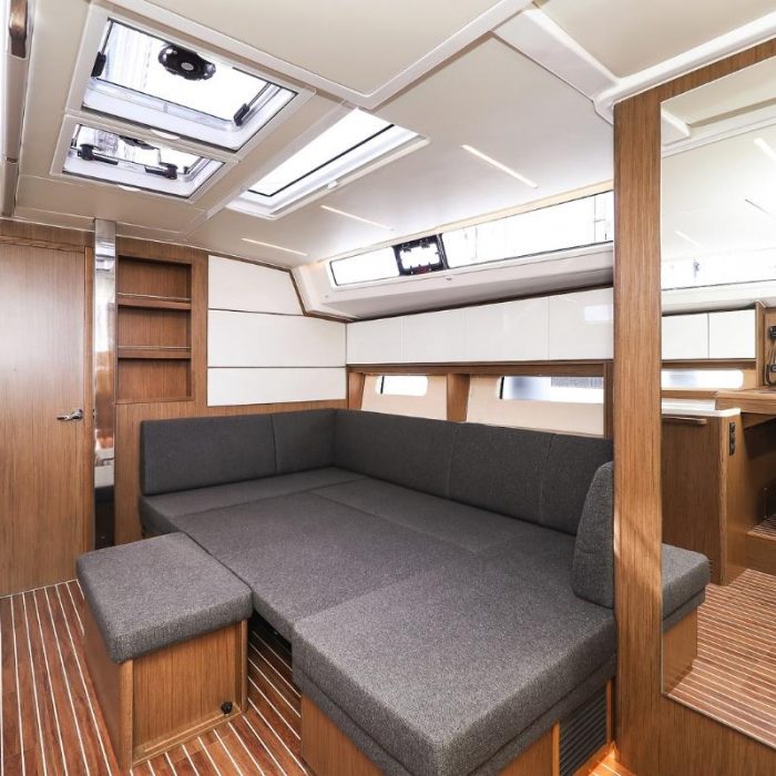 Lana | Bavaria C46 photo 9