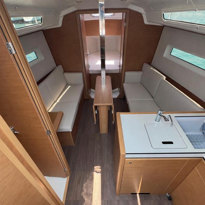 SSY-03 | Sun Odyssey 380 photo 4