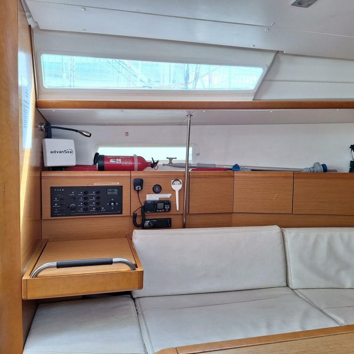 Topaze | Sun Odyssey 379 photo 6
