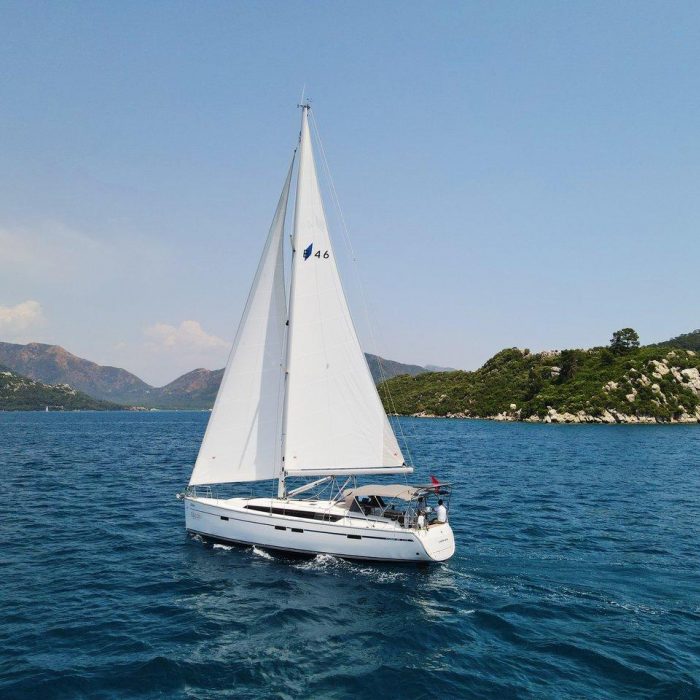 Leisure | Bavaria Cruiser 46 photo 1