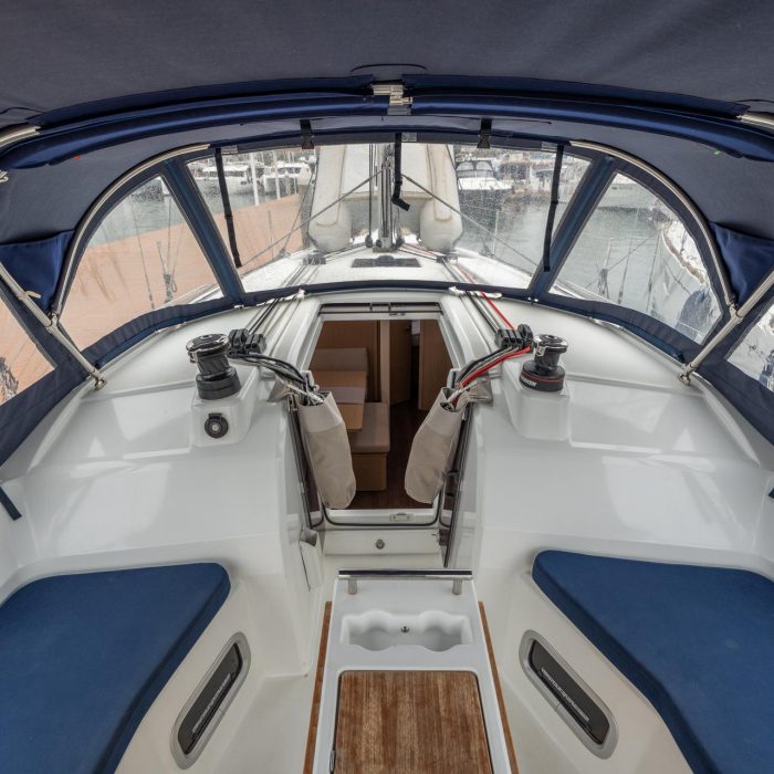 Scilla - Comfort line | Oceanis 37.1 photo 1