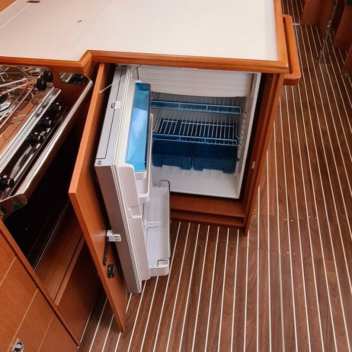 Melia | Bavaria C42 photo 2
