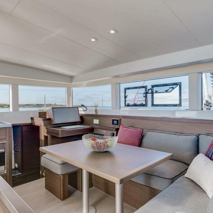 Fratelli | Lagoon 40 photo 15