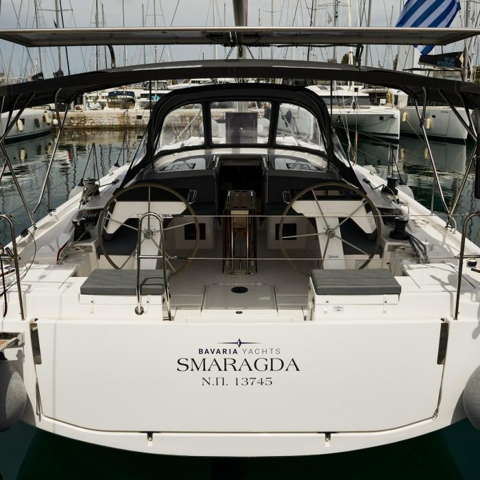 Smaragda | Bavaria C46 photo 3