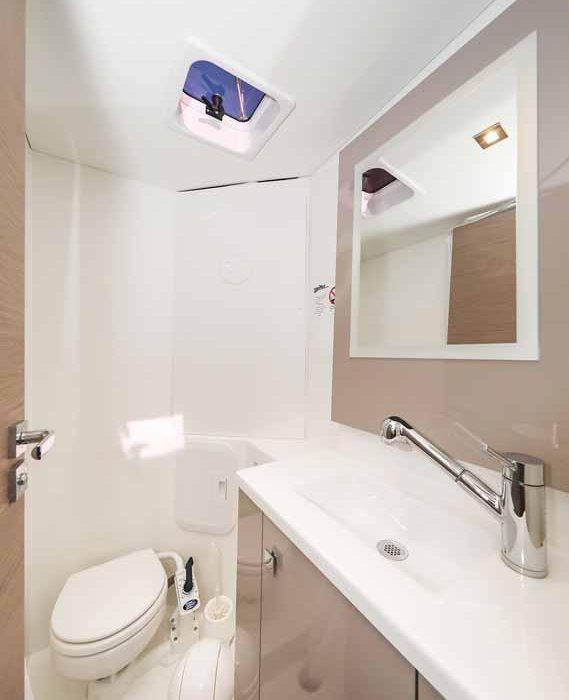 Orion | Fountaine Pajot Isla 40 - 4 + 1 cab. photo 24