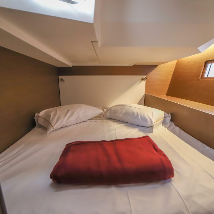 Artemide - Comfort line | Oceanis 51.1 photo 20