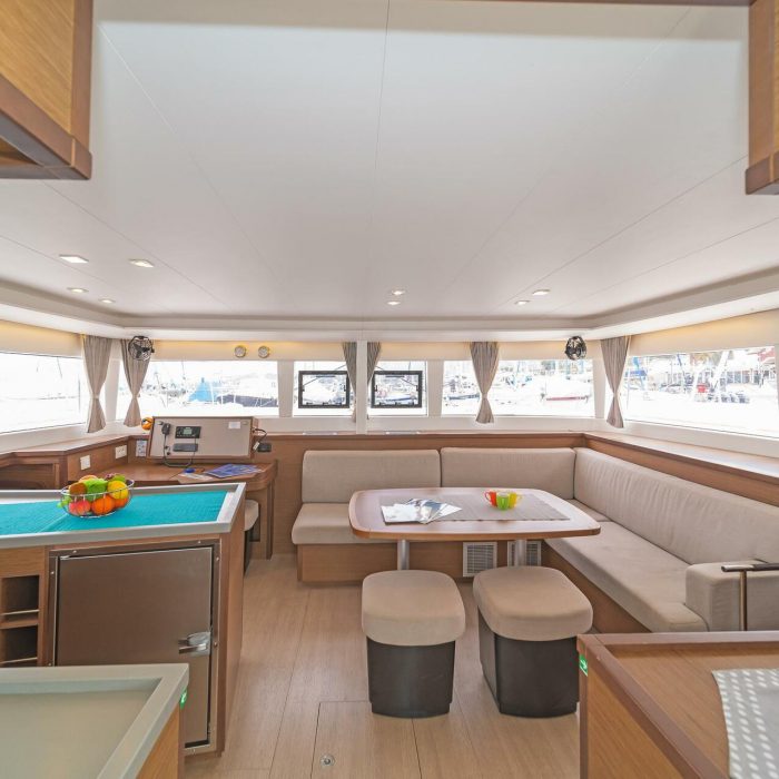 Nemesis | Lagoon 450 Fly photo 15