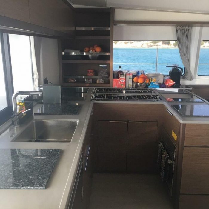 Margeo XVII (A/C - Generator - Water Maker - dishwasher) | Lagoon 46 photo 5