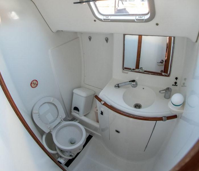 Ekaterini | Oceanis 411 photo 14