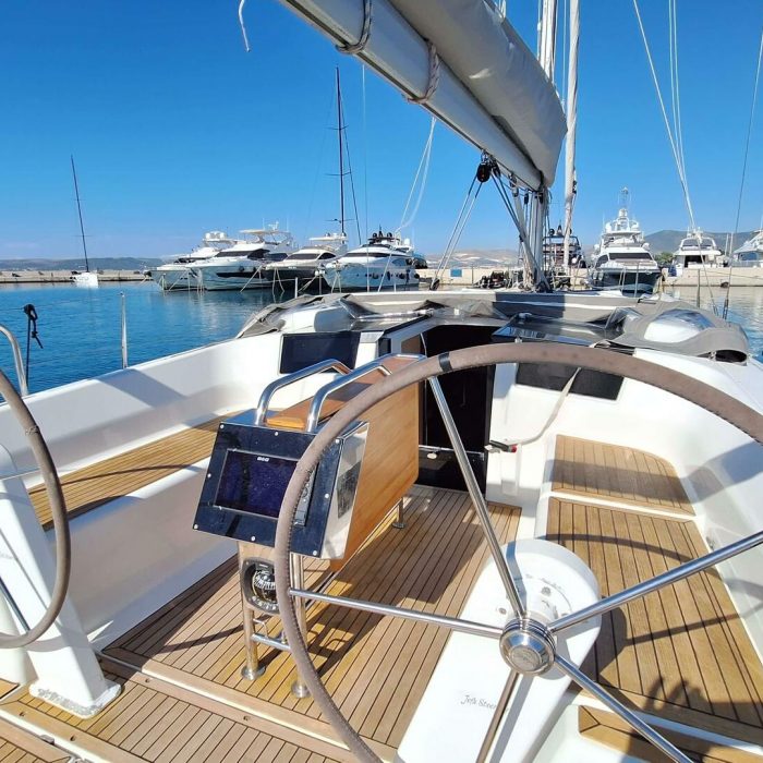 Sunny Day | Hanse 388 photo 7