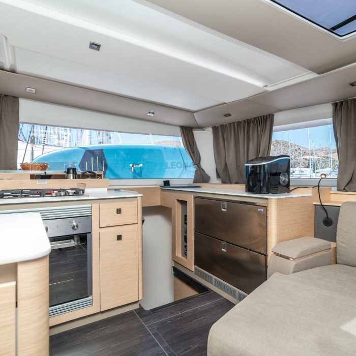 Odysseus | Fountaine Pajot Aura 51 photo 17