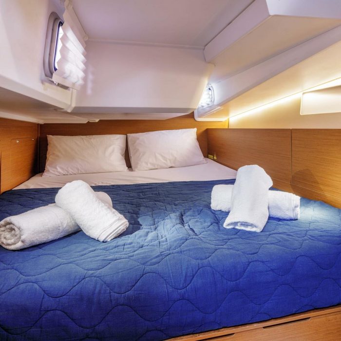 MARE MIA | Sun Odyssey 490 photo 12
