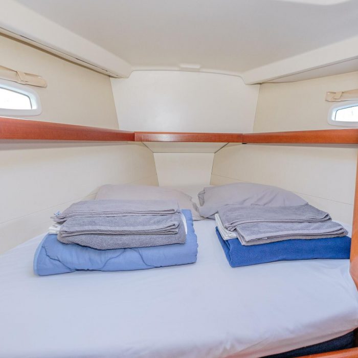Belamour | Oceanis 43 photo 22