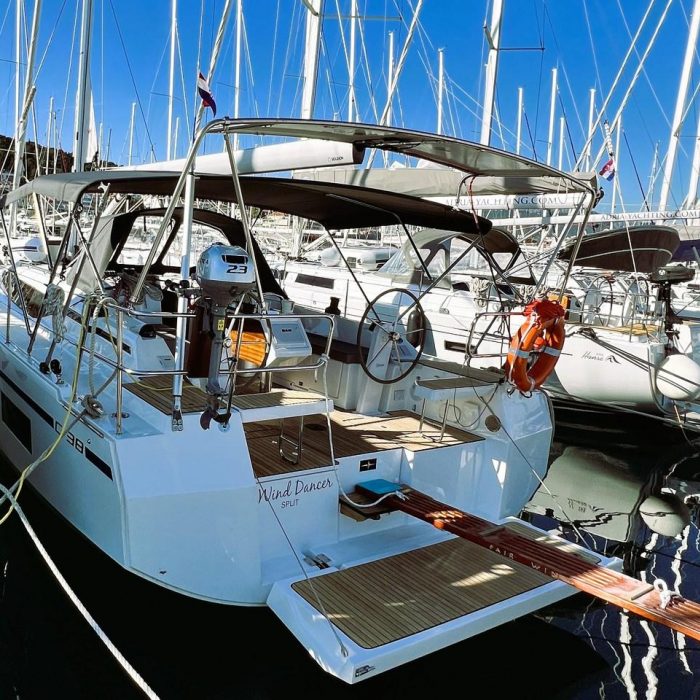 Wind Dancer | Bavaria C38 photo 2