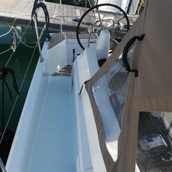 Frenetica | Sun Odyssey 440 photo 9