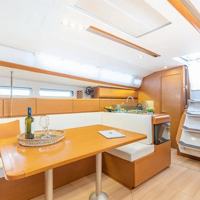 Sante | Sun Odyssey 449 photo 10