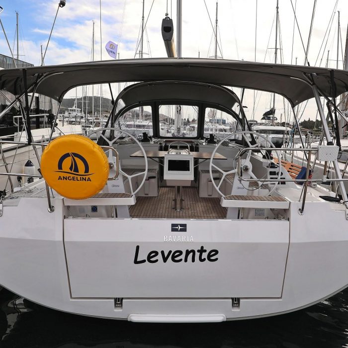 Levente | Bavaria C42 photo 11