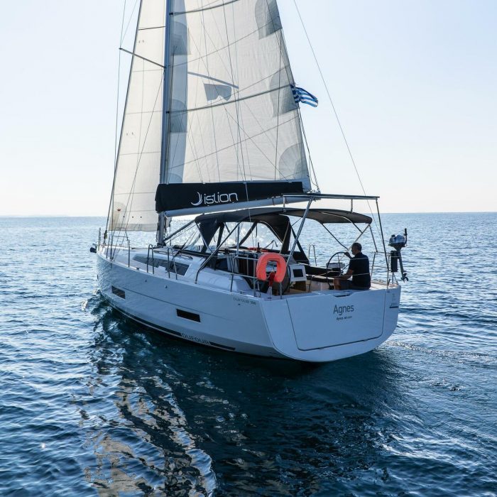 Agnes | Dufour 390 photo 3