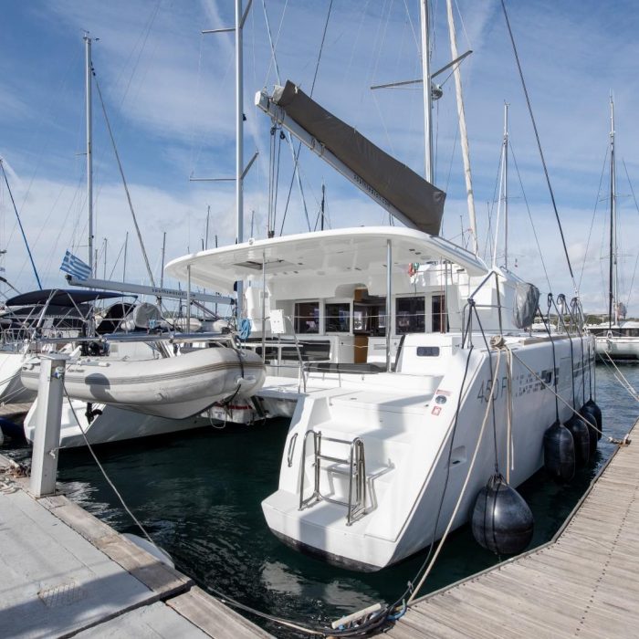 Diva | Lagoon 450 Fly photo 17