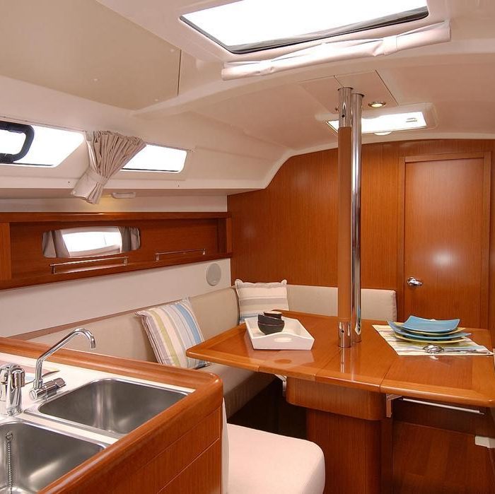 Aquamarine | Oceanis 34 photo 10