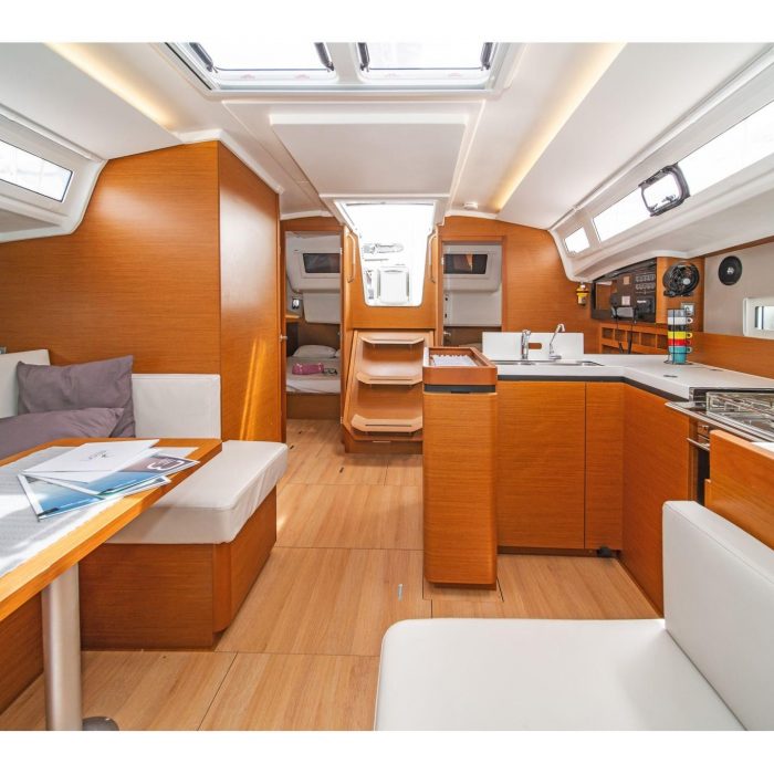 Aella | Sun Odyssey 410 photo 9