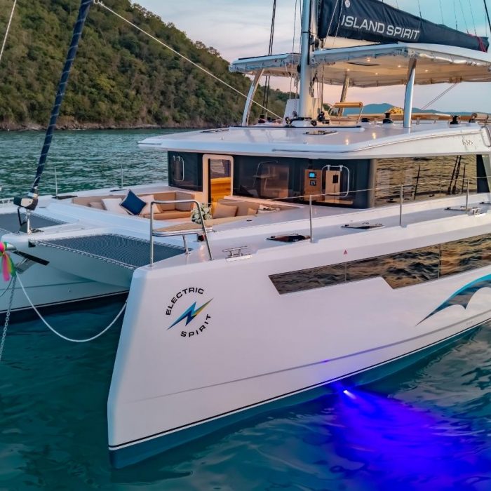 Electric E-Motion | Island Spirit 525E photo 10