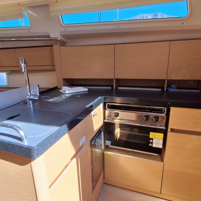 Sunny Day | Hanse 388 photo 21
