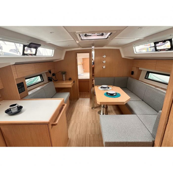 NAYJARA II | Bavaria C42 photo 6