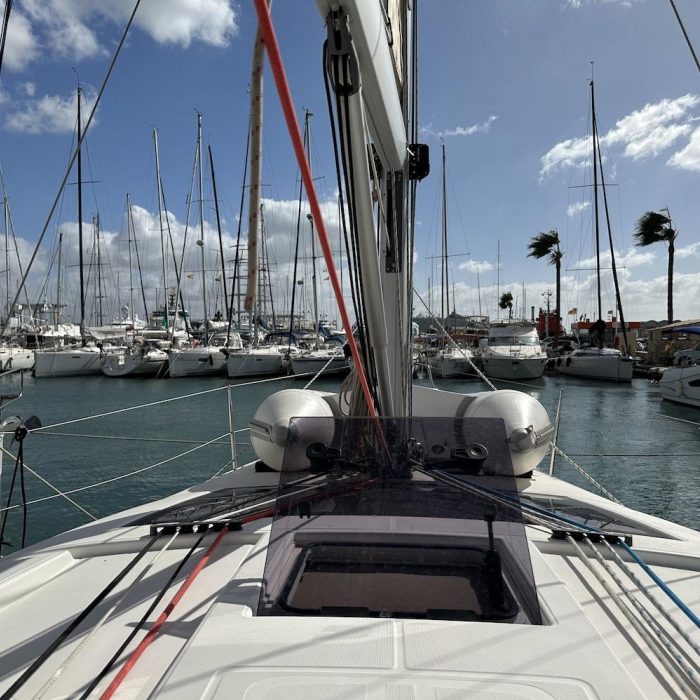 Sunny Blue | Dufour 382 Grand Large photo 5