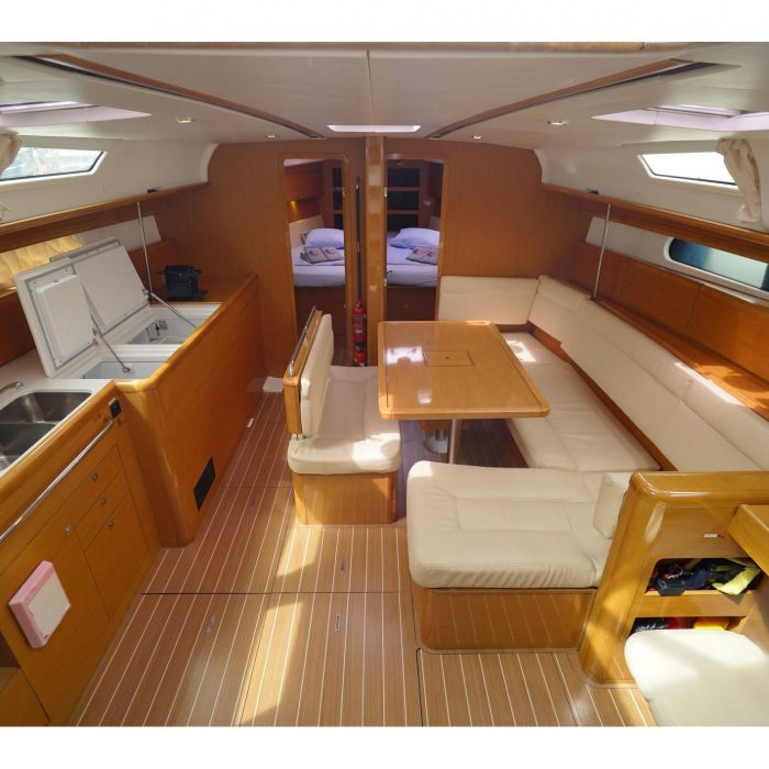 Night & Day | Sun Odyssey 44 i photo 10