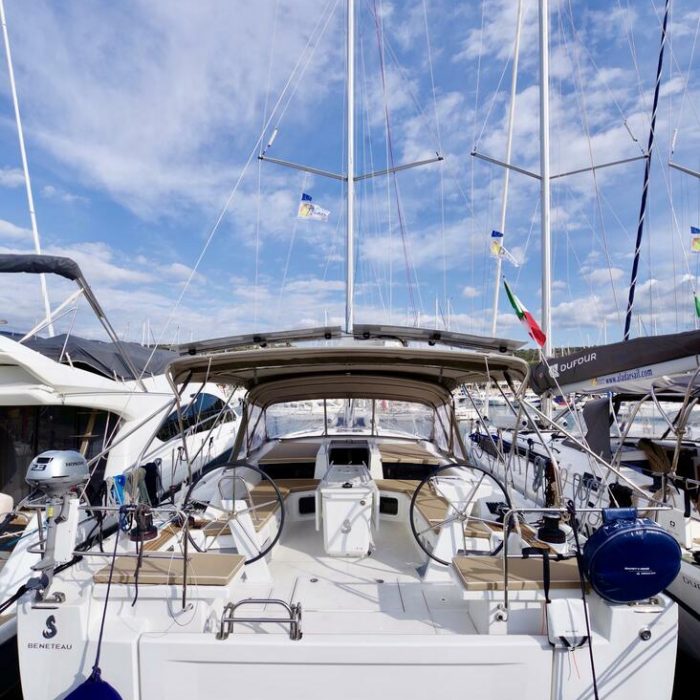 Lara - Water maker, Solar Panel | Oceanis 51.1 photo 6