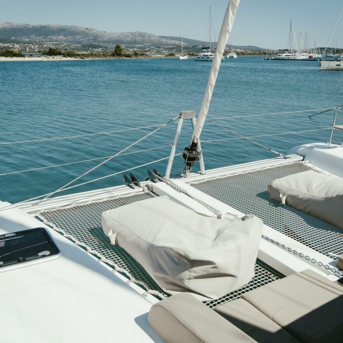 Acantha | Lagoon 42 photo 6